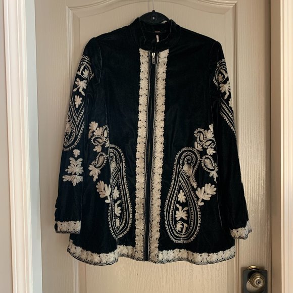 RARE Free People Black Embroidered Jacket - Picture 3 of 11